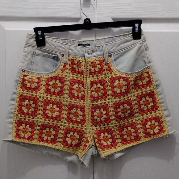 Wild Fable Crochet Denim Shorts Women’s Boho Granny Square Festival Size 10 - Picture 5 of 9